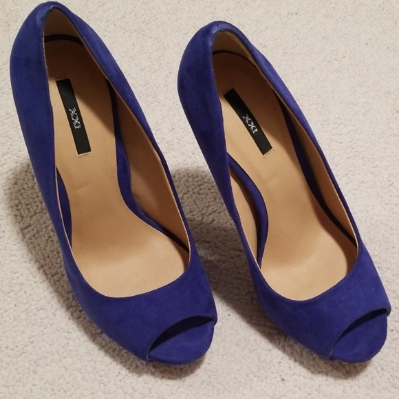 Forever 21 royal blue peep toe pumps - Picture 2 of 4